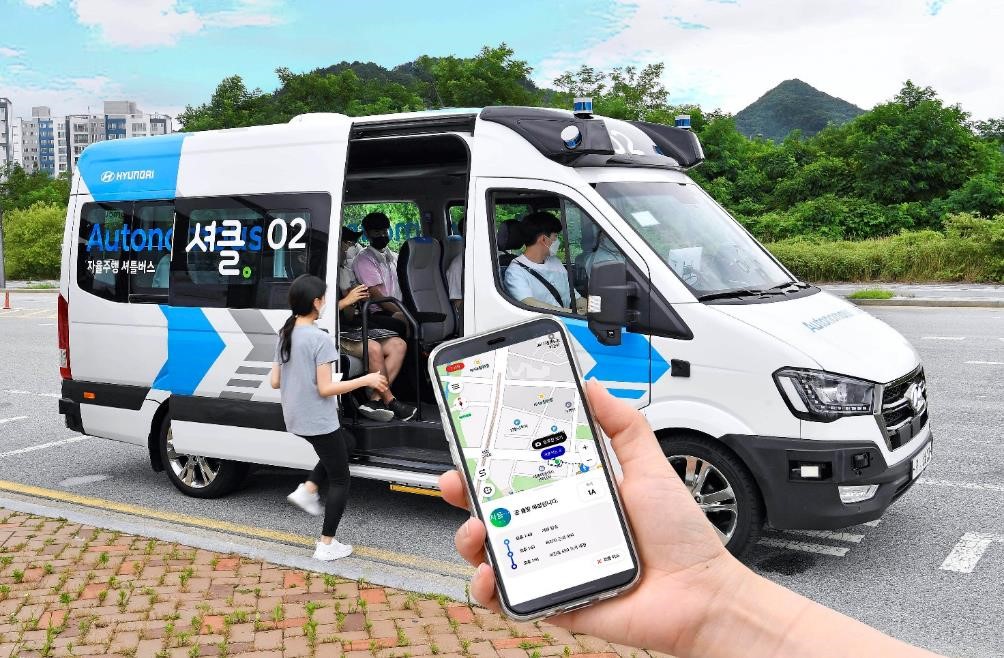 Hyundai Motor запустит тестовый проект беспилотных перевозок по запросу RoboShuttle